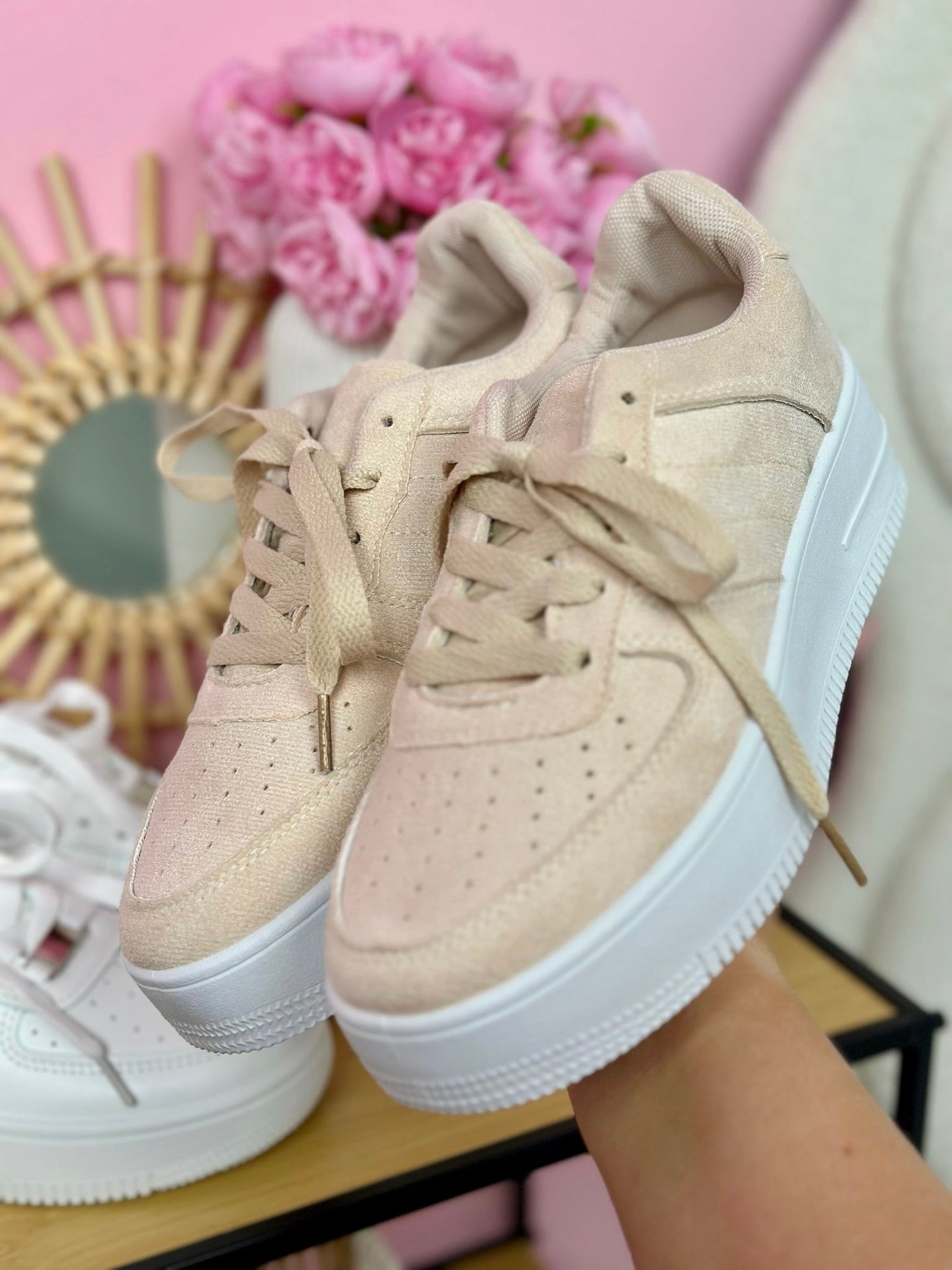 Kiara - Sneakers de plataforma crema