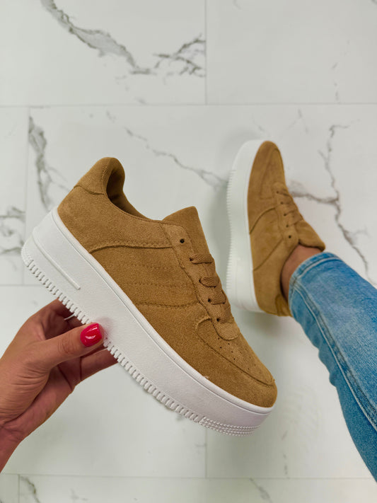 Kiara - Sneakers de plataforma caramelo
