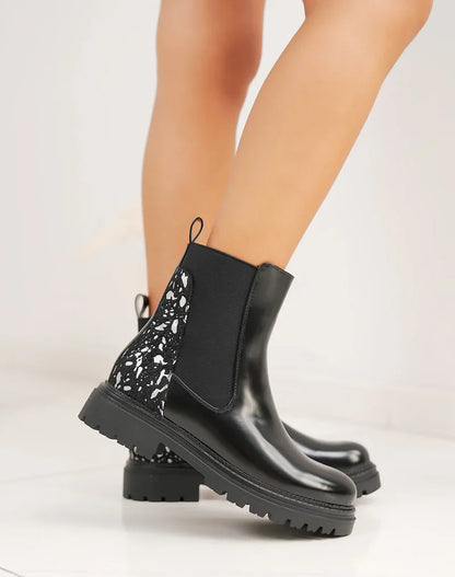 Venecia - Botines negros floral